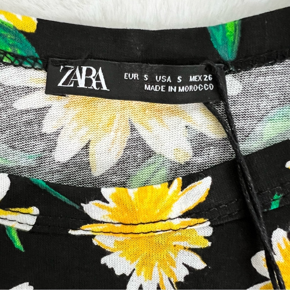 NWT Zara Black Yellow Daisy Floral Print Top Size Small - Picture 6 of 9